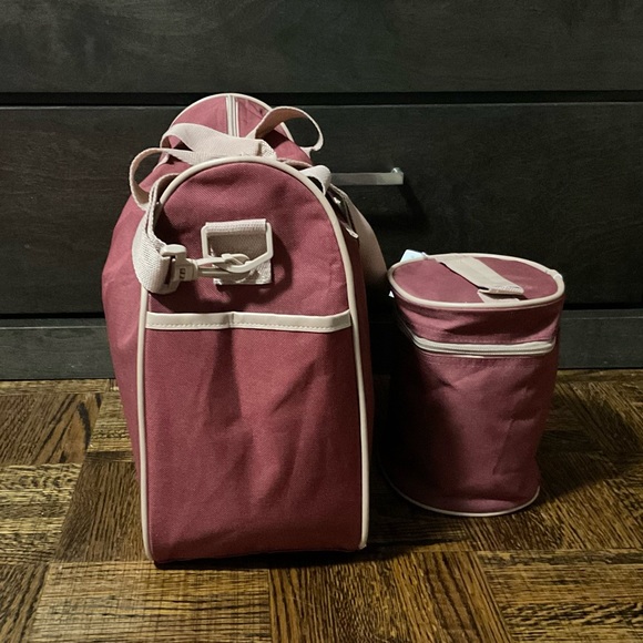 Travel Bag/Cosmetic Bag - Picture 2 of 9